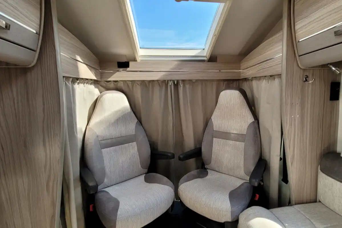 757AC2 11 Elddis Sunseeker150 WX73BWE