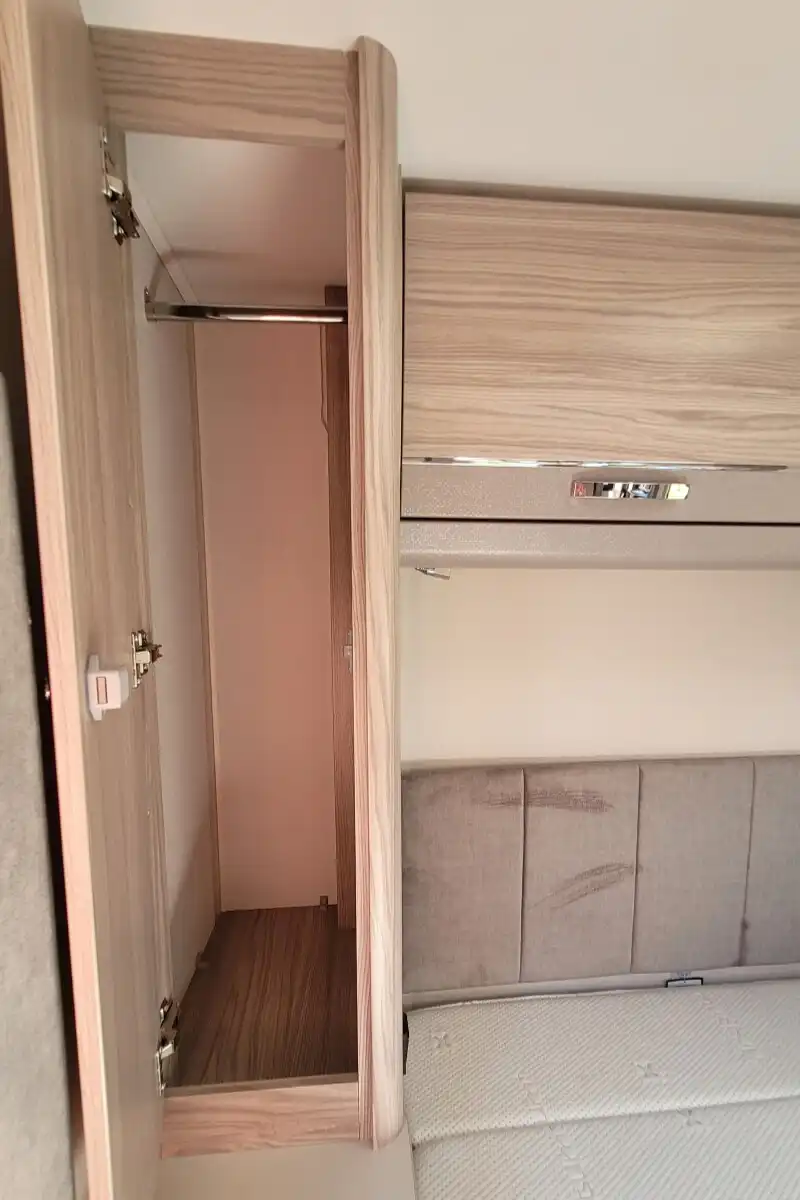 757AC2 24 Elddis Sunseeker150 WX73BWE