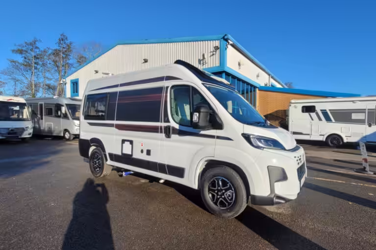 7666EE 01 Autotrail VLine540SE SG063723