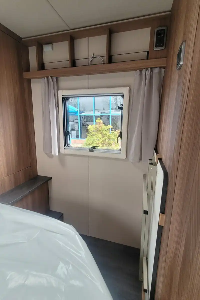 76B0AA 25 Autotrail Imala730 SMC11516