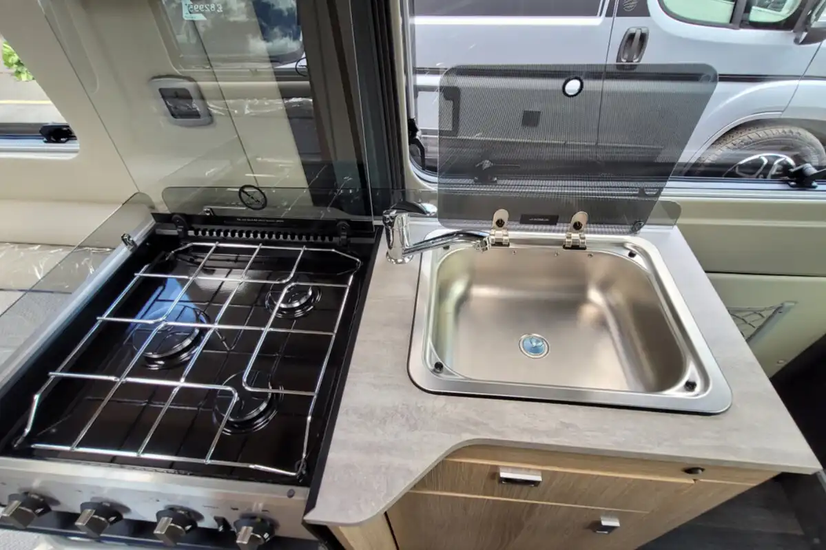 6AF076 18 Autotrail VLine540SE SMB20631