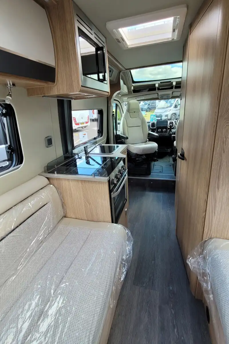 6AF076 25 Autotrail VLine540SE SMB20631