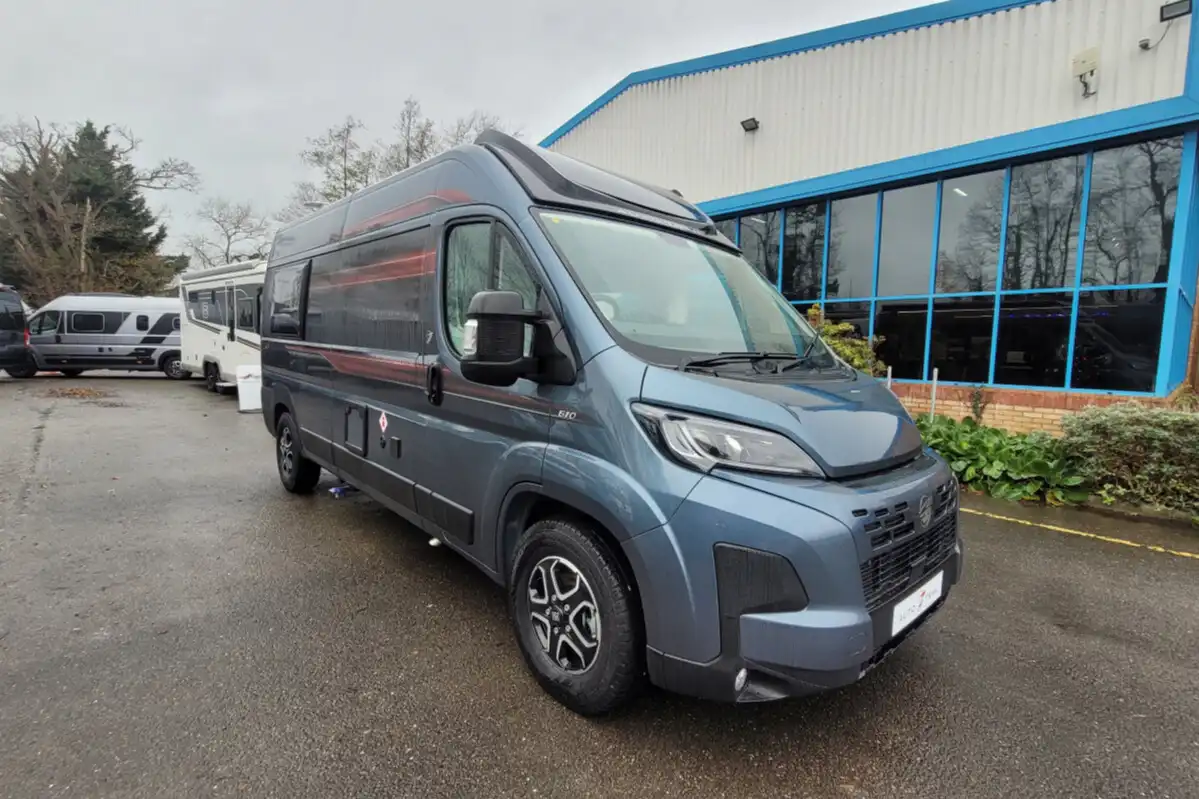 6FF7EA 01 Autotrail VLine610SE SG028835