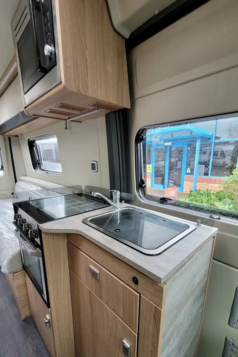 6FF7EA 13 Autotrail VLine610SE SG028835