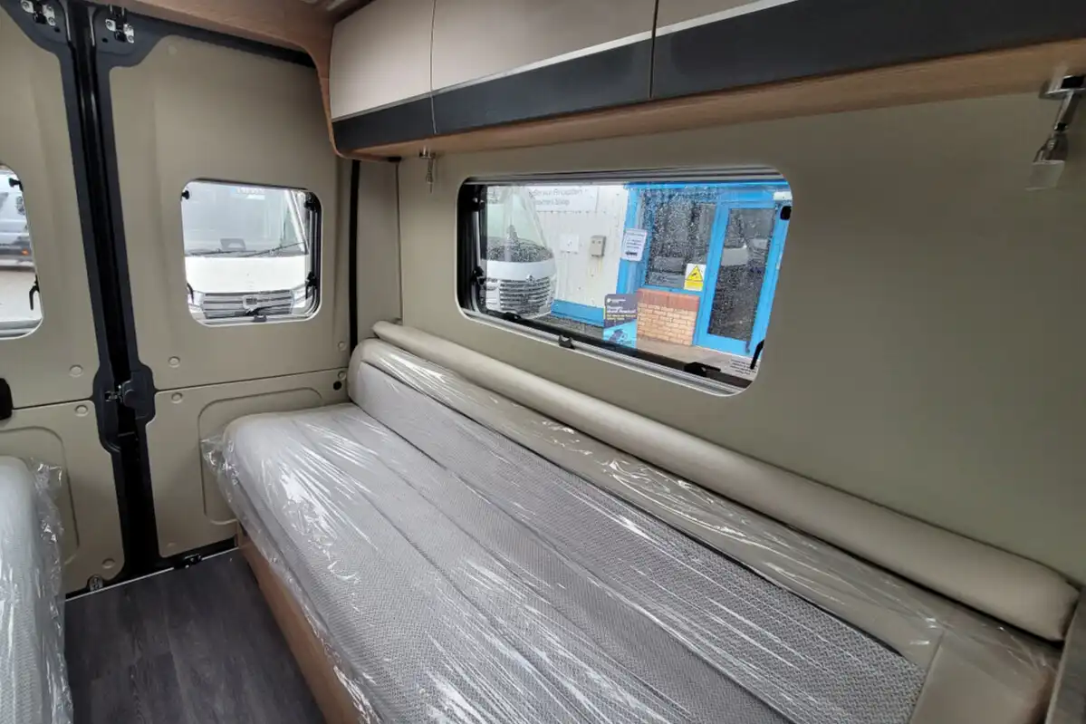 6FF7EA 23 Autotrail VLine610SE SG028835