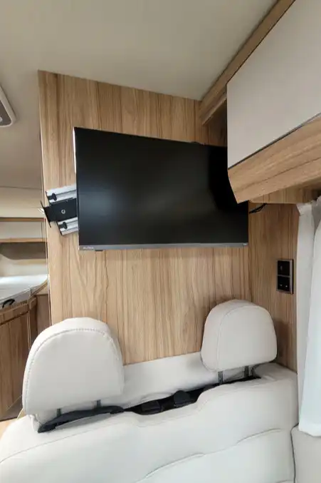781D72 12 Hymer MLT580 PG23LTF