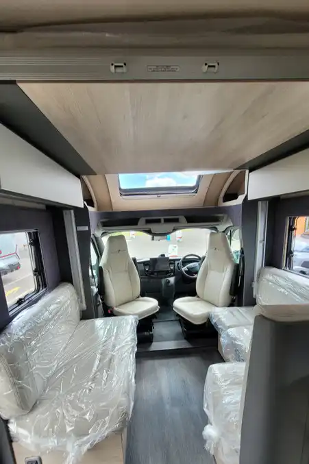 777062 10 Autotrail F67 DTS42555