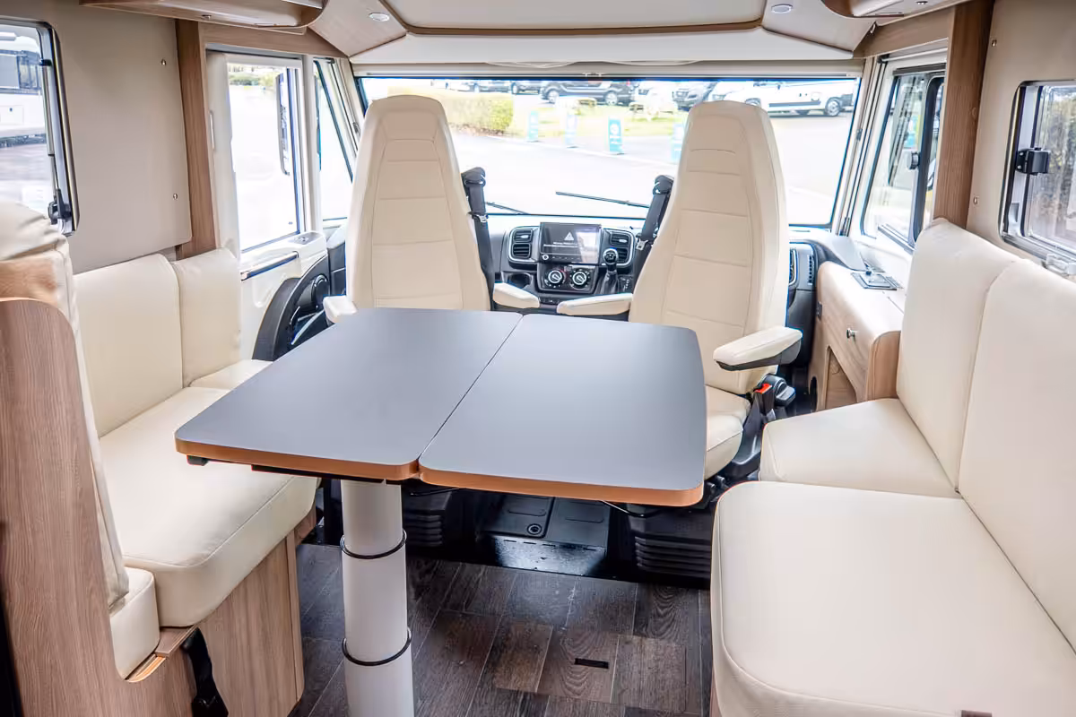6CC8BE 11 2024 Laika Ecovip4112DS ZFA25000002X97958