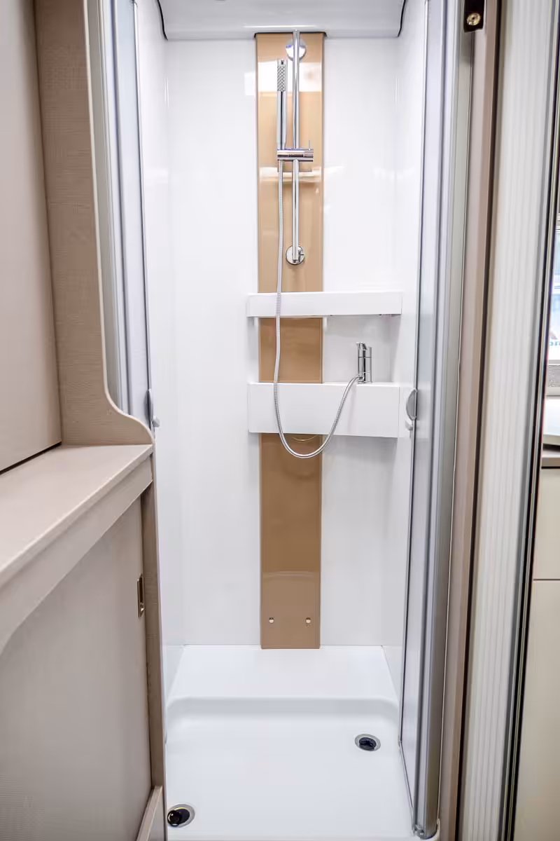 6D6AAA 44 2024 Burstner EleganceTAD689gallery ZFA25000002X46050