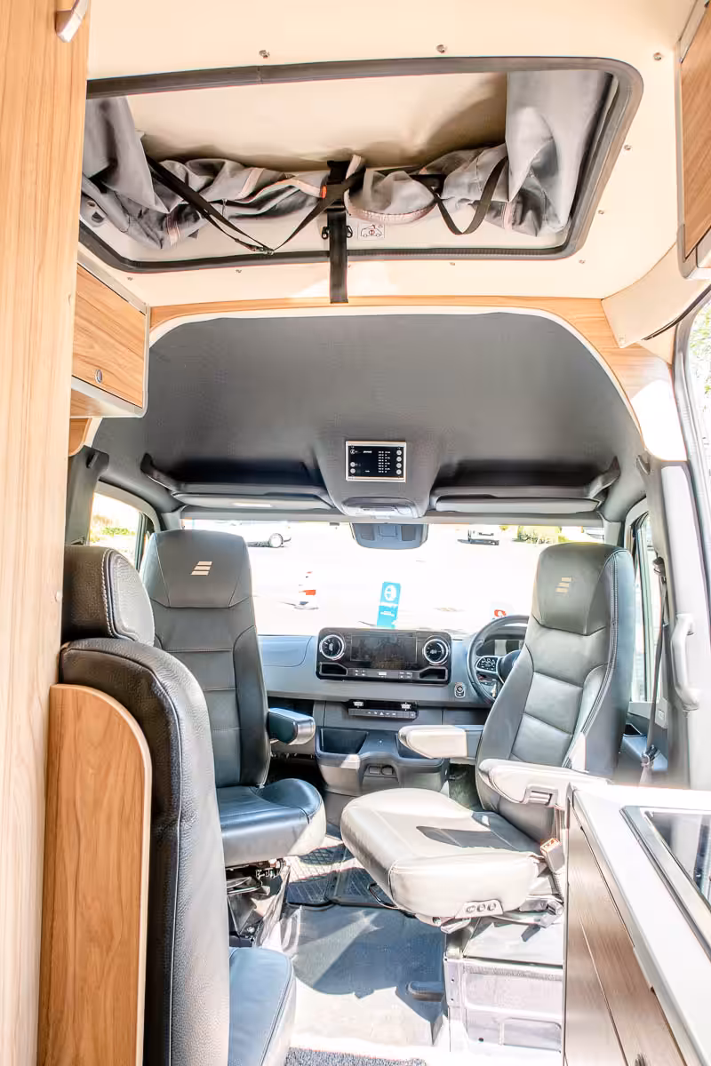 6DC2B2 26 2021 Hymer GrandCanyonS FT21EDF