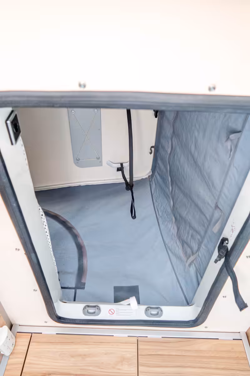 6DC2B2 28 2021 Hymer GrandCanyonS FT21EDF