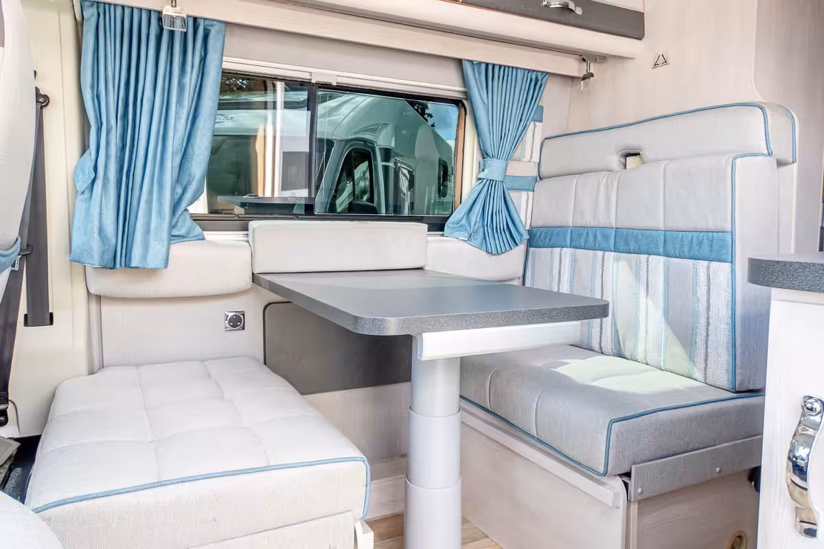 71BDAA 09 Autosleeper FairfordPlus PO22BFU