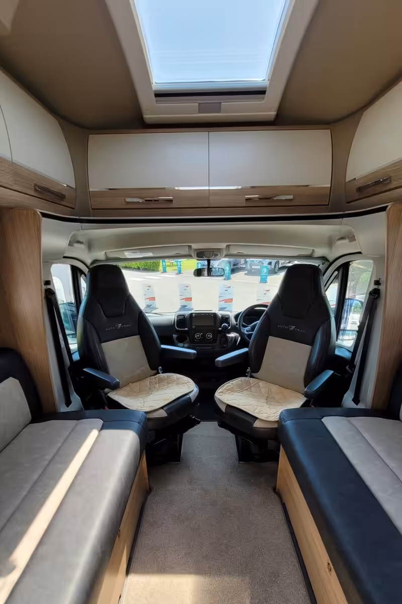 72C7E6 16 Autotrail Delaware WJ24VGM