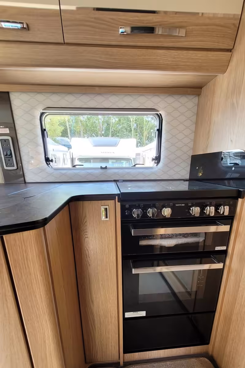 72C7E6 21 Autotrail Delaware WJ24VGM