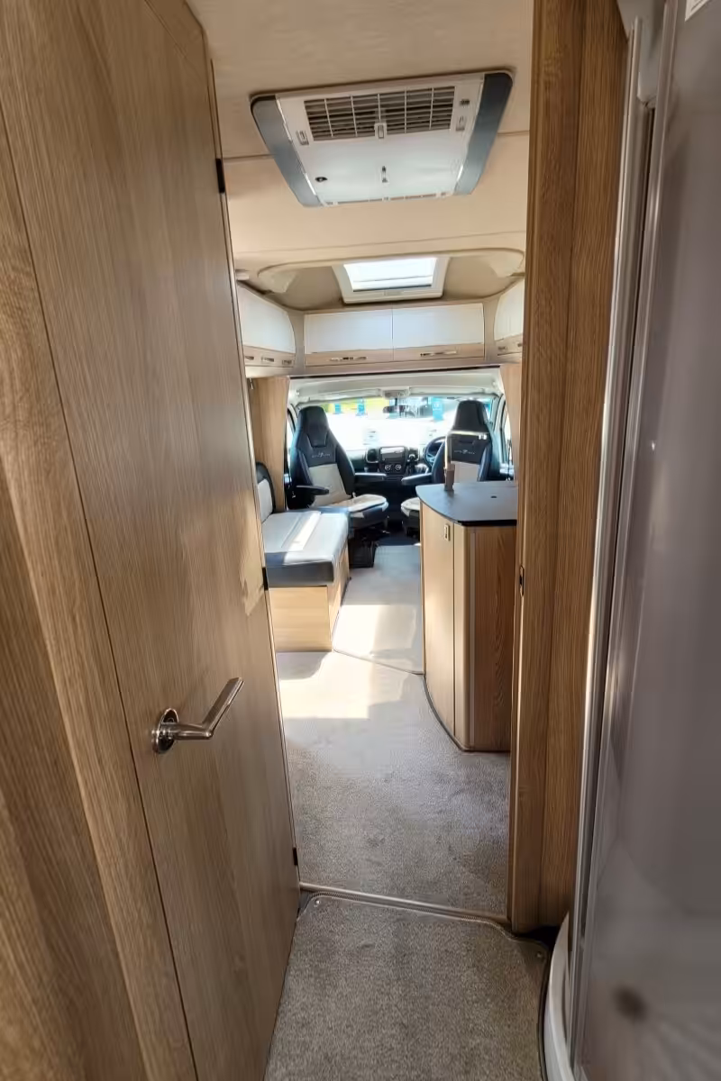 72C7E6 31 Autotrail Delaware WJ24VGM