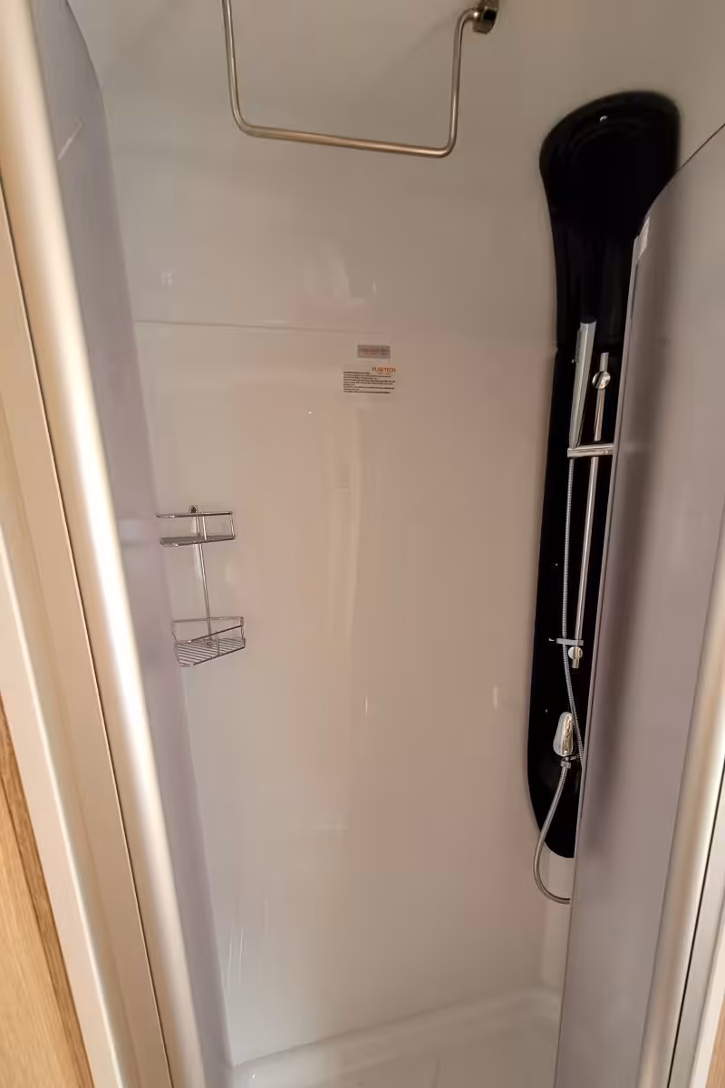 72C7E6 35 Autotrail Delaware WJ24VGM