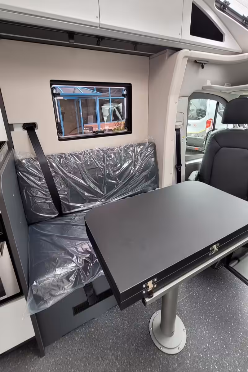 733302 17 Adria CompactMaxDL S9058201