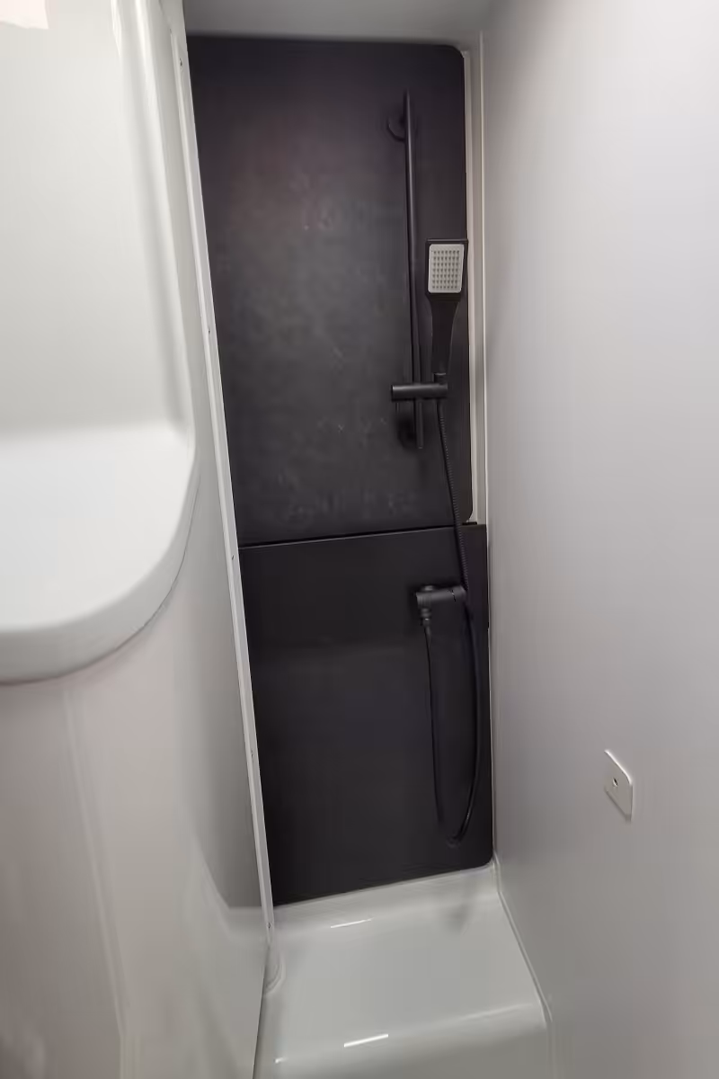 733302 35 Adria CompactMaxDL S9058201