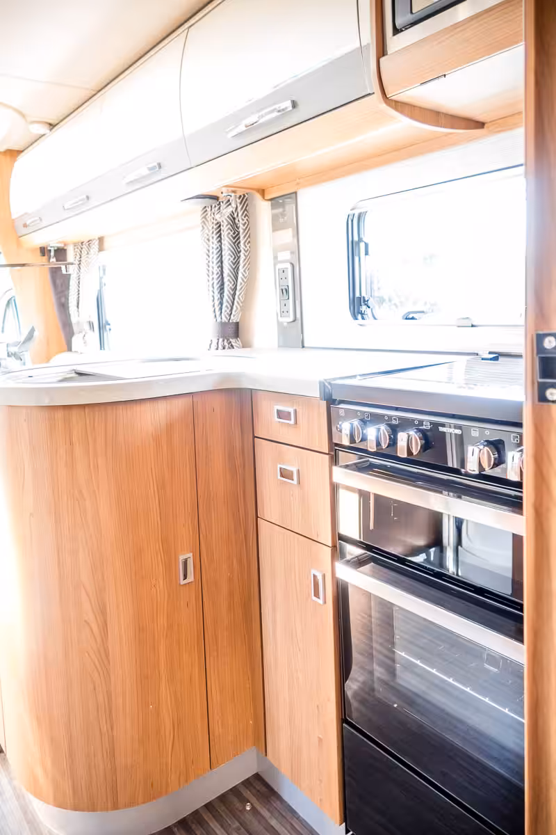 738C76 15 Autotrail Comanche LC19YVV