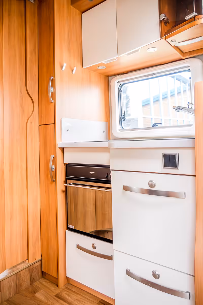 73CF5E 22 2017 Hymer ML630 WA17PWF