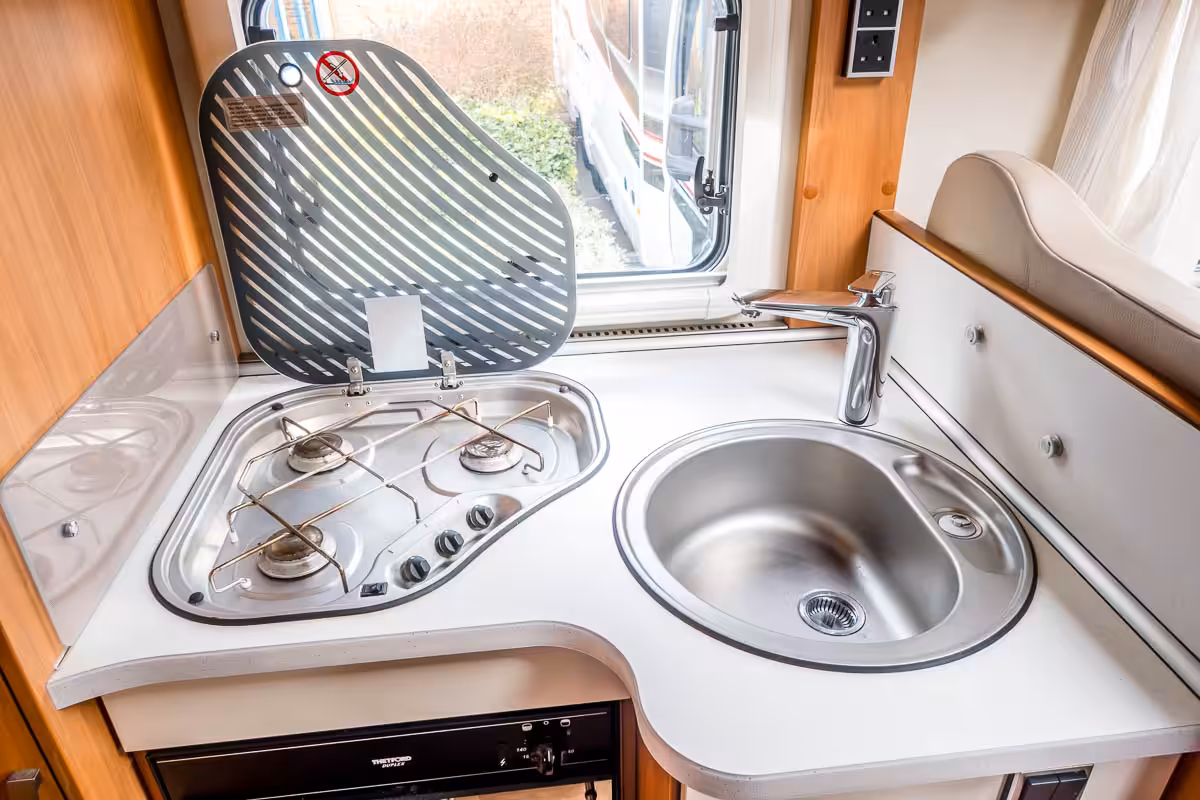 73CF5E 26 2017 Hymer ML630 WA17PWF