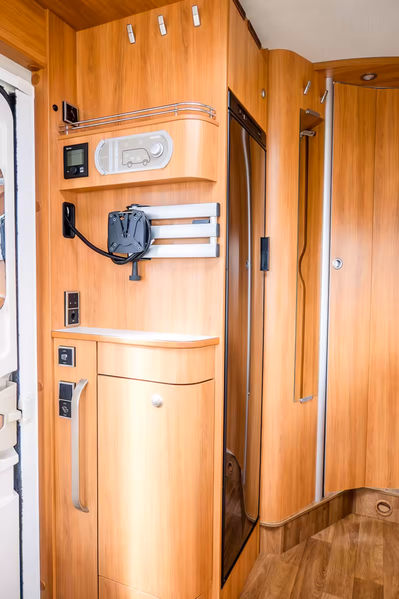 73CF5E 29 2017 Hymer ML630 WA17PWF