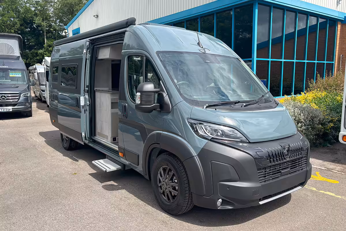 74EDF6 07 2025 MegaMobil MegaSport 640 Hubbett