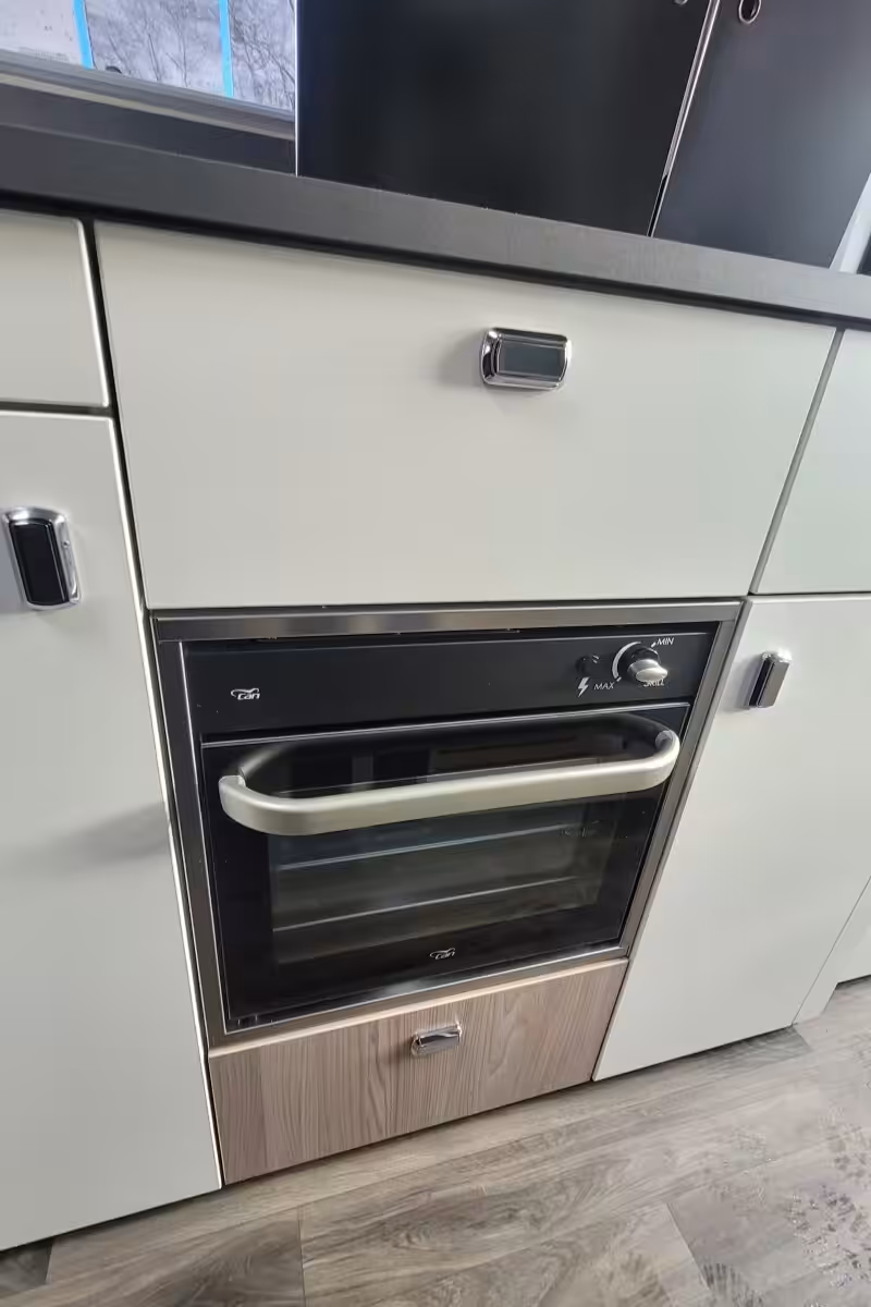 75CB62 19 Swift Carrera184 SG059231