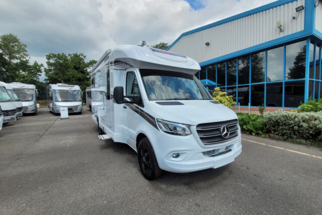 75D92E 01 Carthago C1Tourer T147RBLEK TN375868