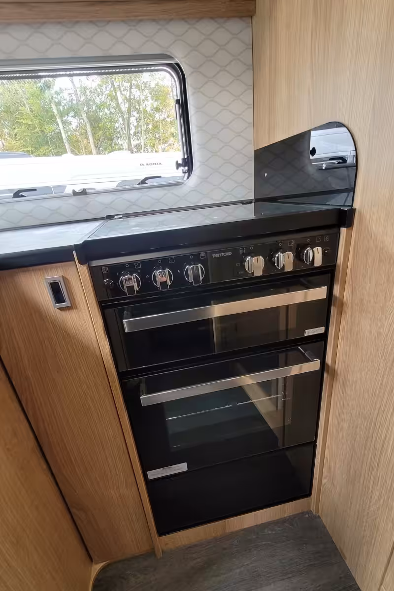 75EAEE 20 Autotrail GF80 DU24UCW