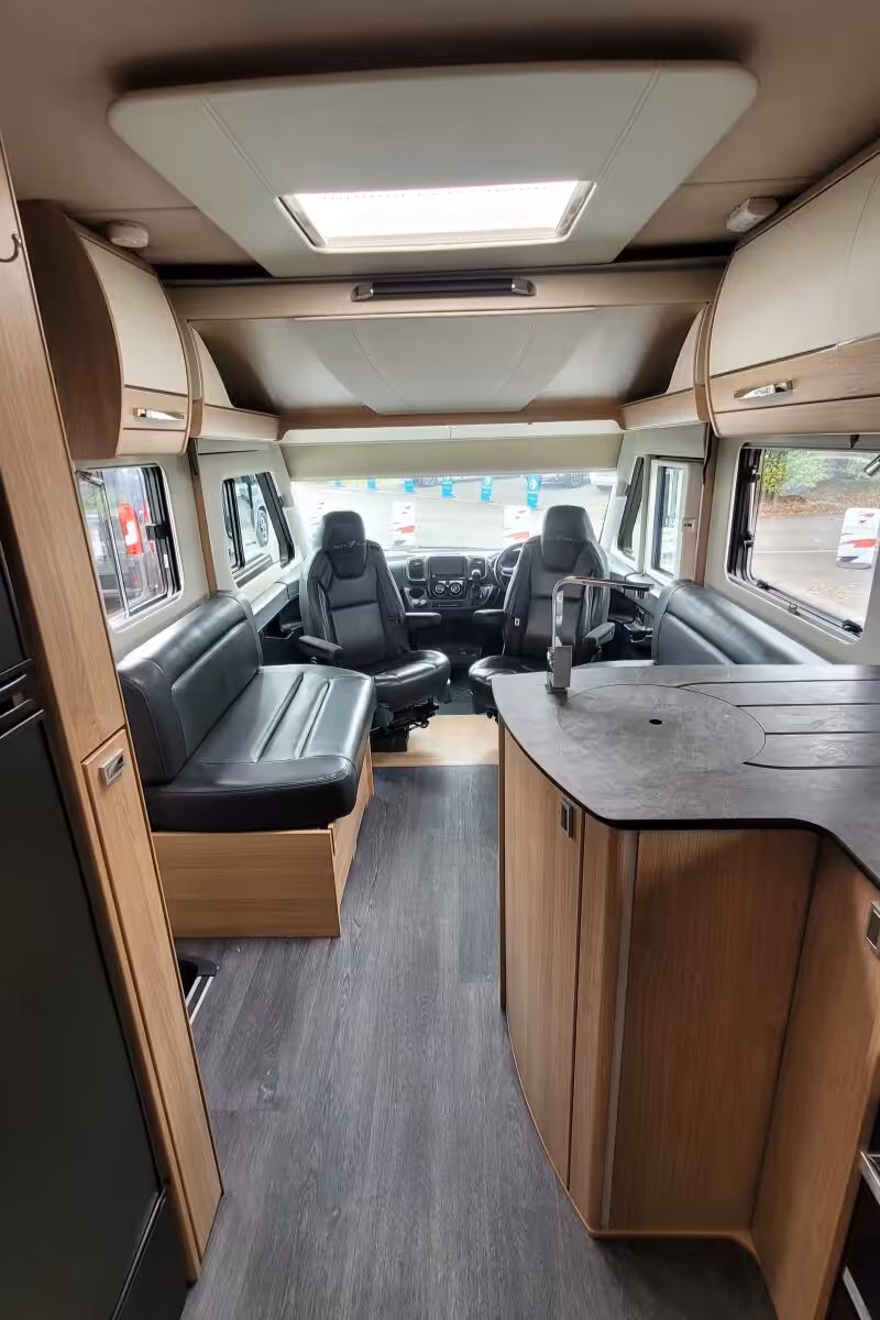 75EAEE 23 Autotrail GF80 DU24UCW