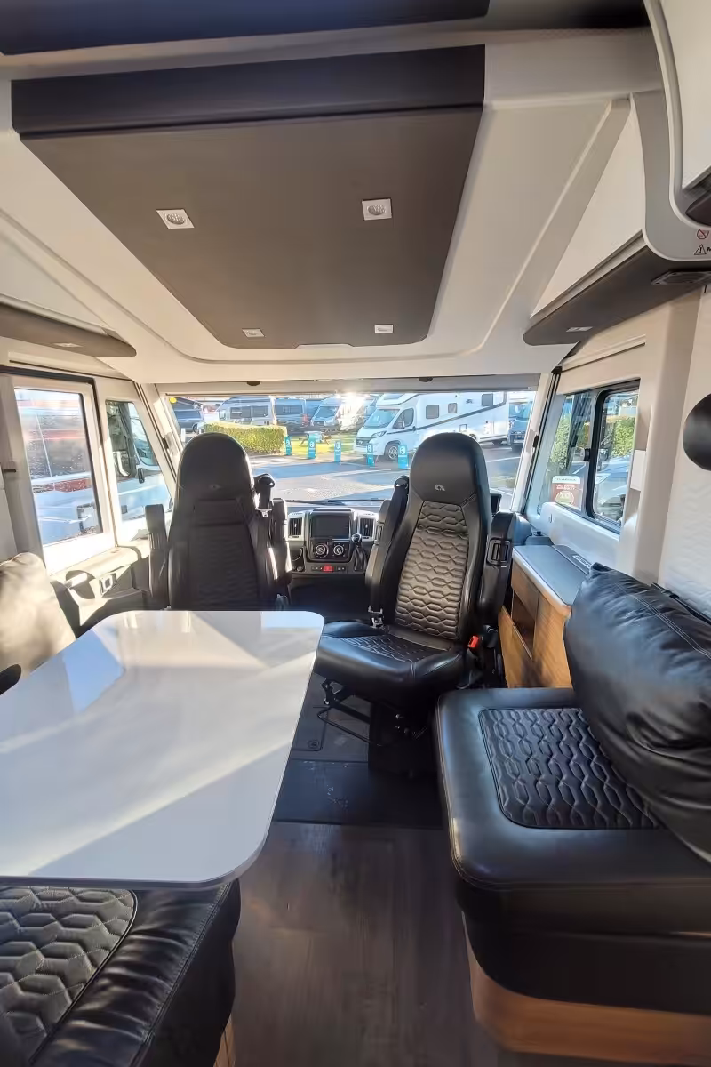 7684DE 11 Adria SonicSupreme710SL WJ71ZHG
