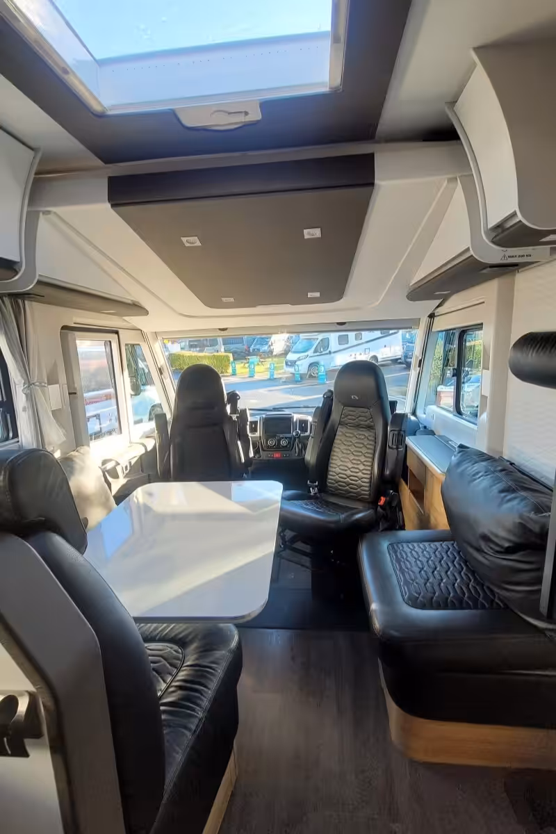 7684DE 15 Adria SonicSupreme710SL WJ71ZHG