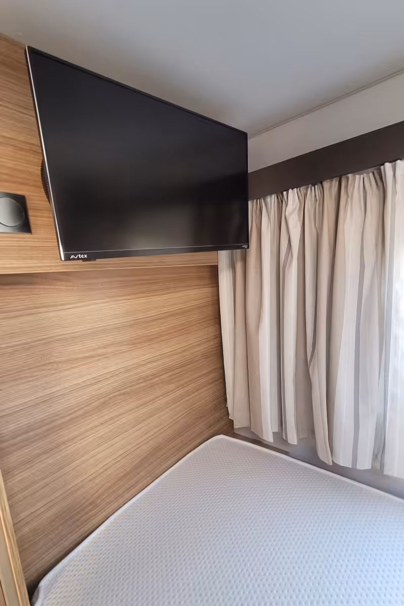 7684DE 31 Adria SonicSupreme710SL WJ71ZHG