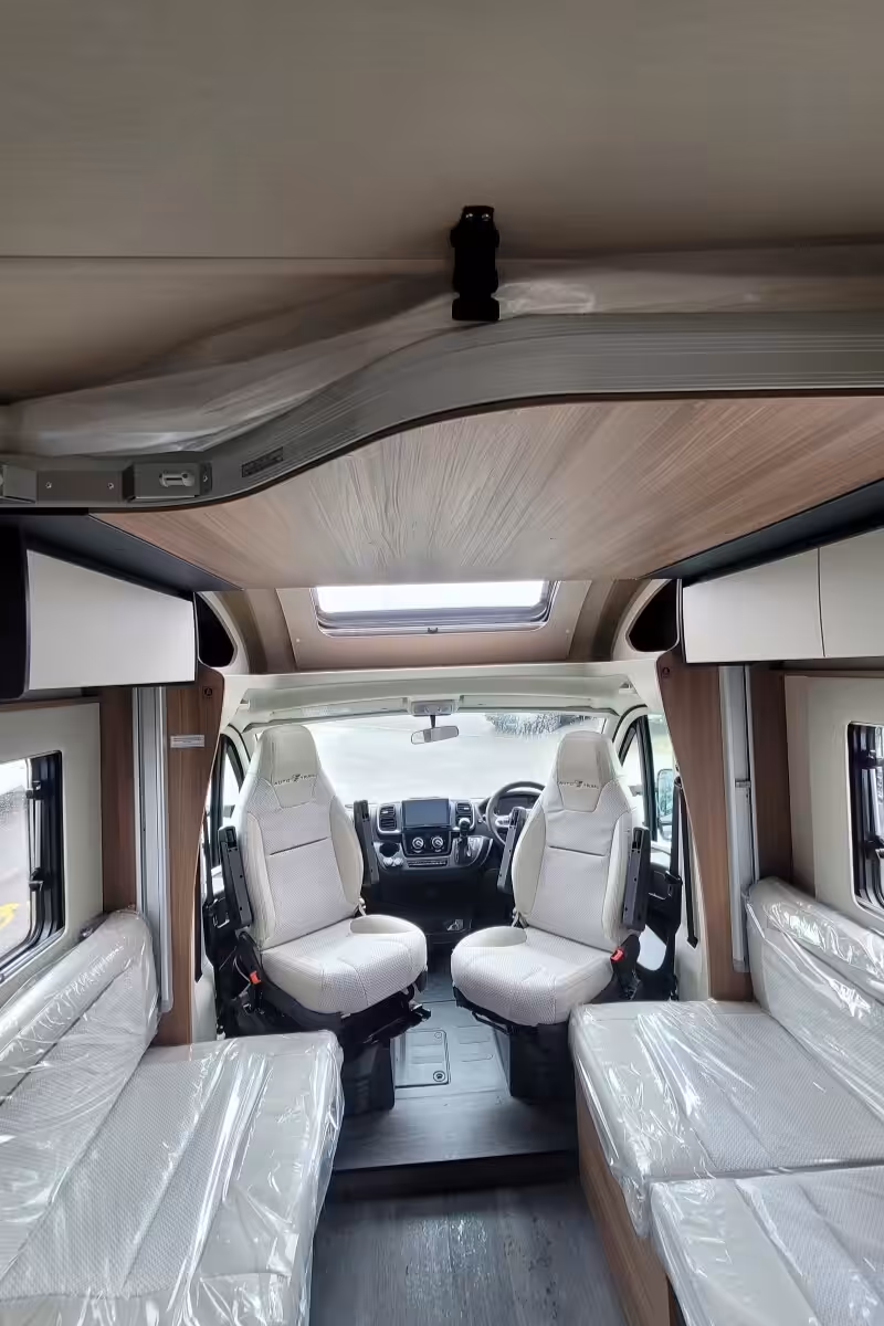 76B0B6 15 Autotrail Imala736 SMC16154