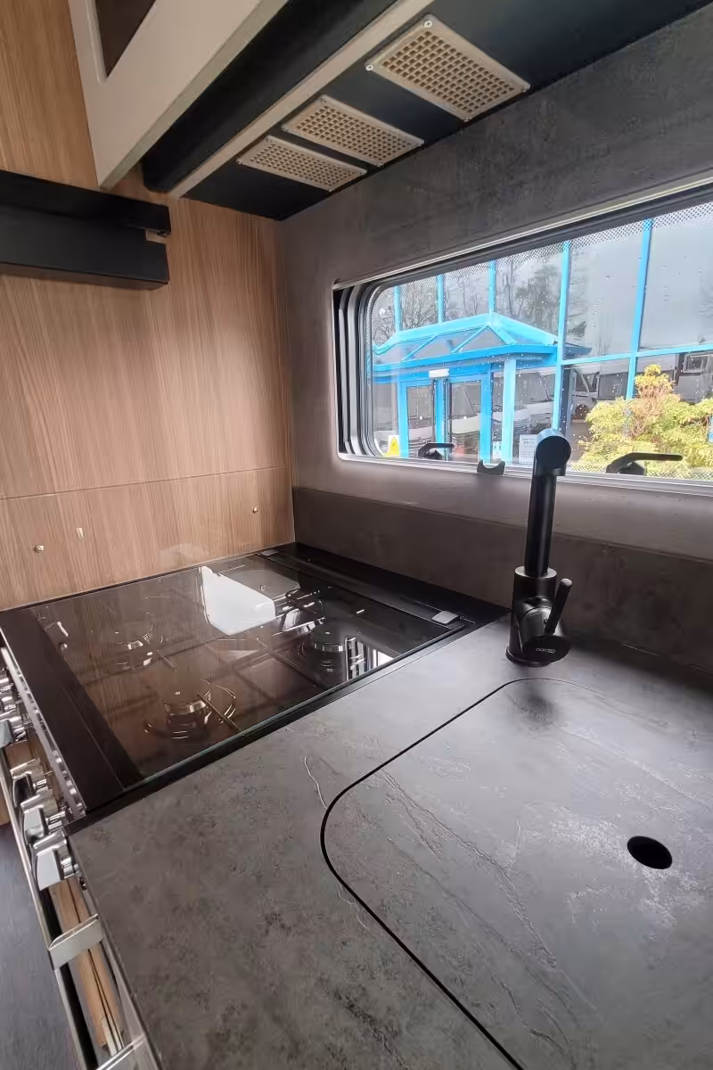 76B0B6 21 Autotrail Imala736 SMC16154