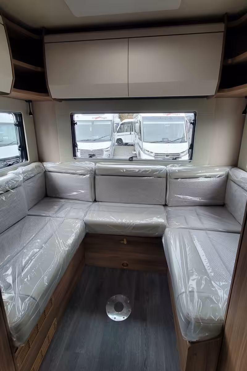 76B0B6 27 Autotrail Imala736 SMC16154