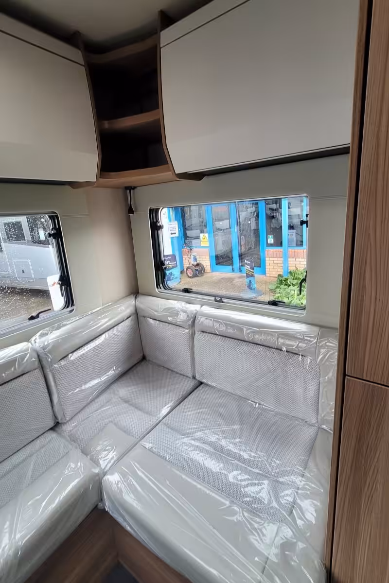 76B0B6 29 Autotrail Imala736 SMC16154