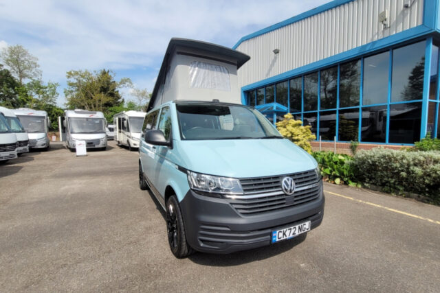 781222 01 Volkswagen ExpeditionCamper CK72NGJ
