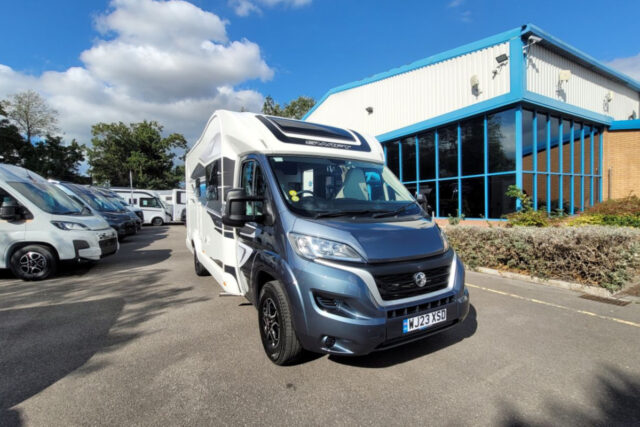 78F76E 01 Swift Escape640 WJ23XSD