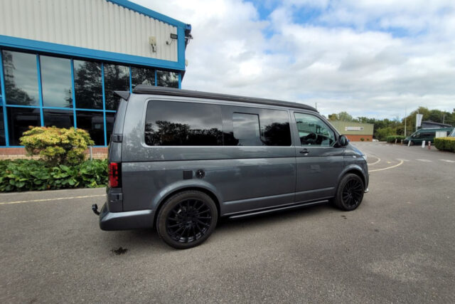 793CBE 02 Volkswagen Camper King LR74ZBZ