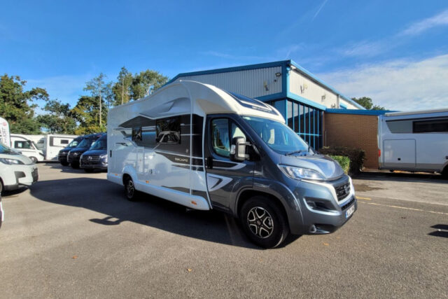 794112 02 Swift Escape640 WJ24VMW
