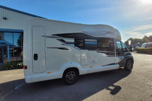 794112 03 Swift Escape640 WJ24VMW
