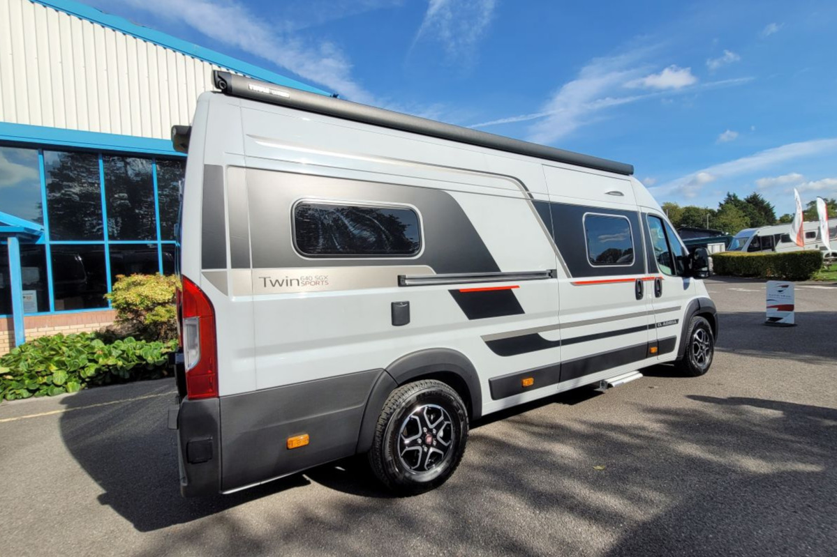 79710E 09 Adria Twin Sports 640 SGX RY73SNX
