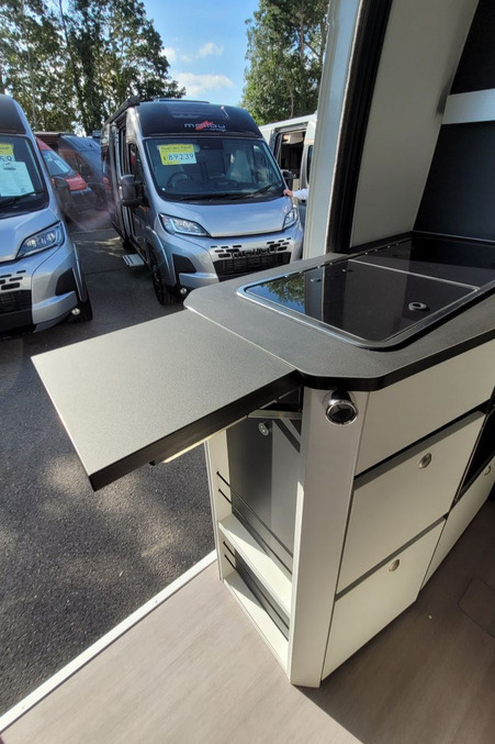 79710E 22 Adria Twin Sports 640 SGX RY73SNX