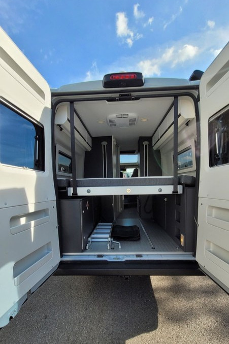 79710E 27 Adria Twin Sports 640 SGX RY73SNX