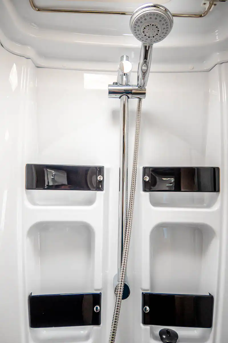 6CC8BE 28 2024 Laika Ecovip4112DS ZFA25000002X97958