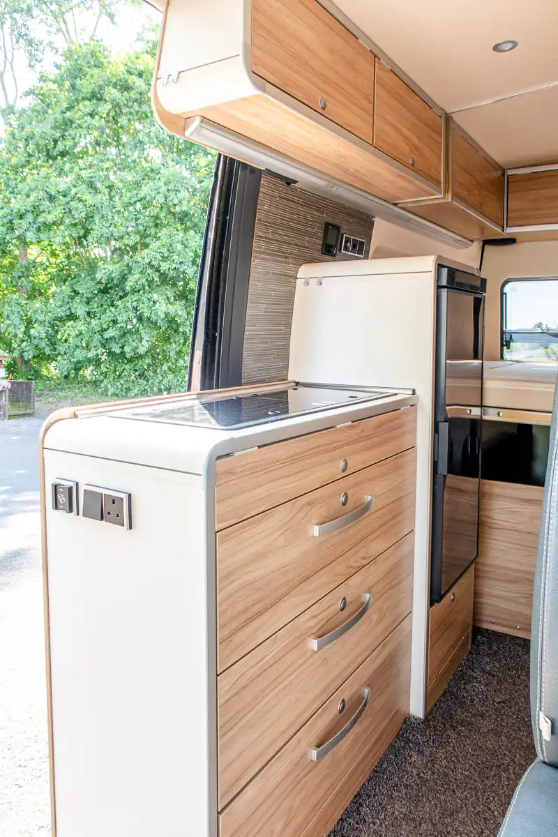 6DC2B2 19 2021 Hymer GrandCanyonS FT21EDF