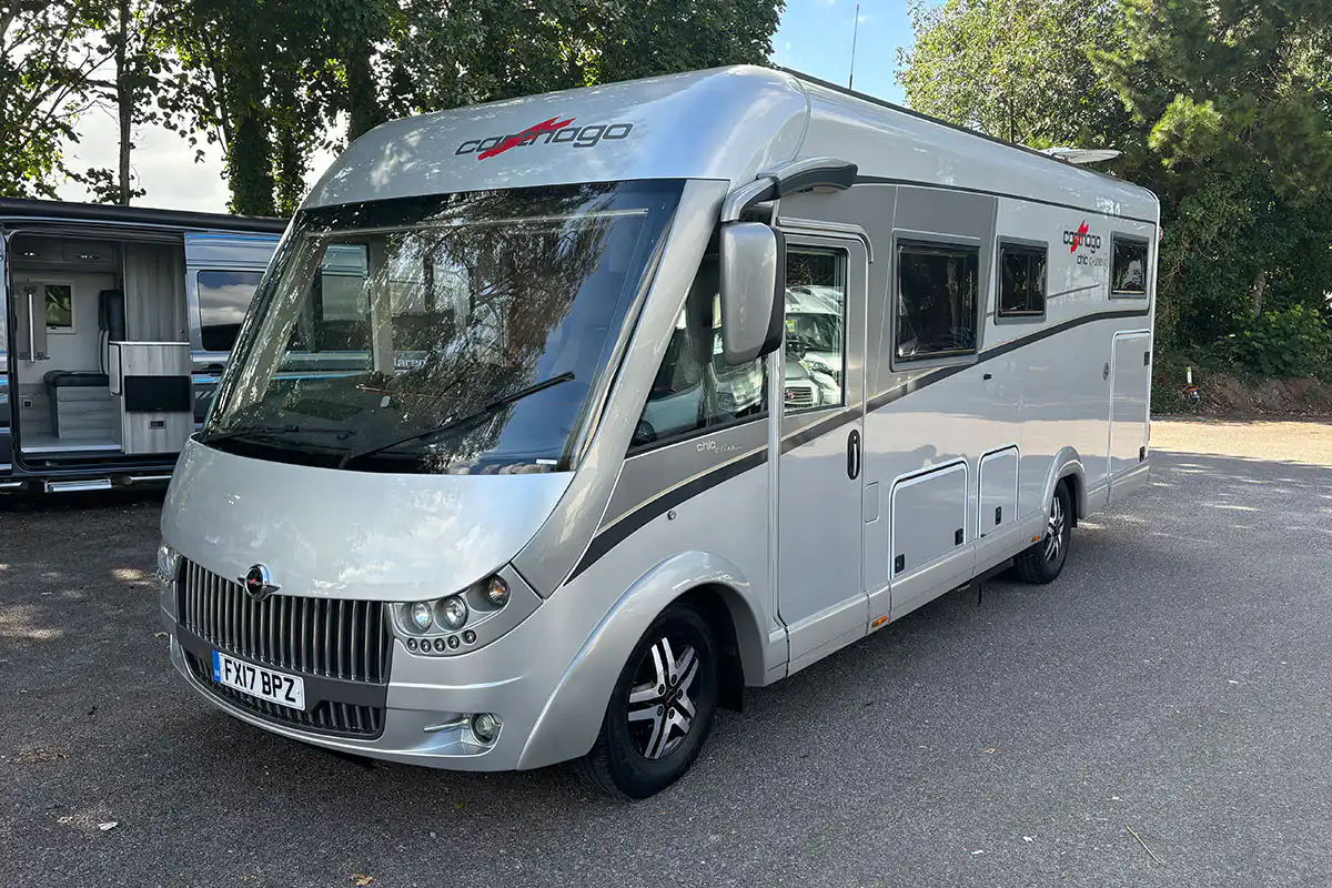 6F2E5E 05 Carthago Chic C Line I4.9 FX17BPZ