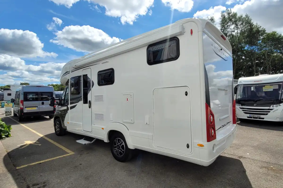 727096 03 Autotrail Imala736G R2Z65802